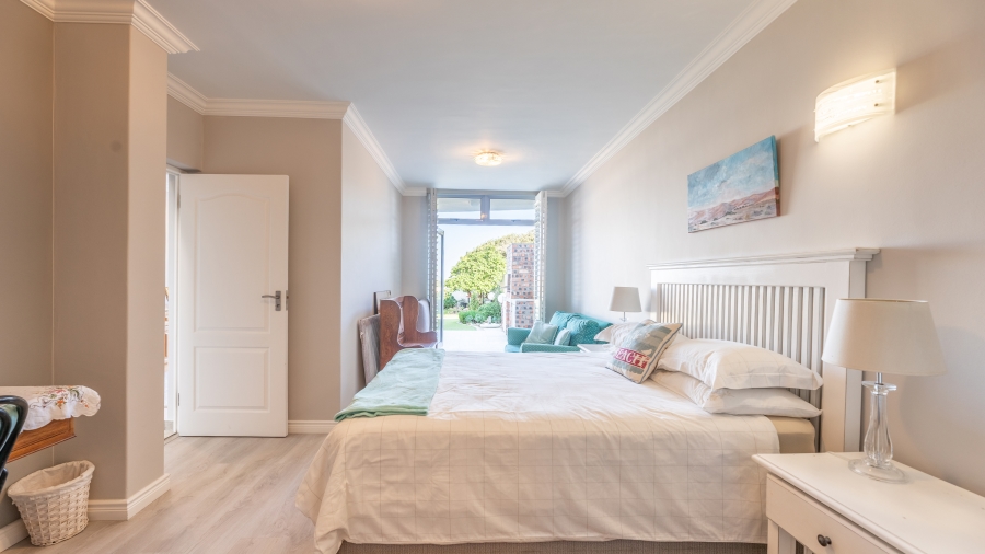 3 Bedroom Property for Sale in Bloubergstrand Western Cape